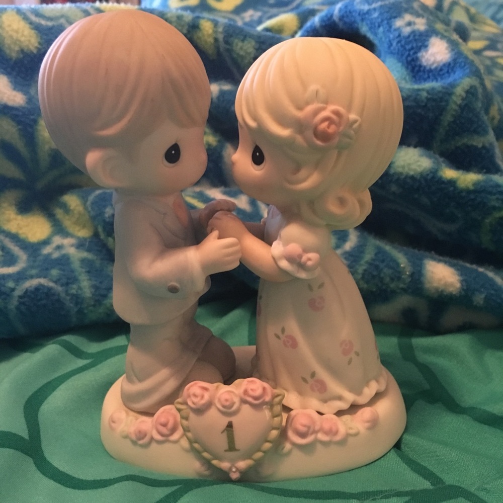 Glass figurine 1 year of marriage